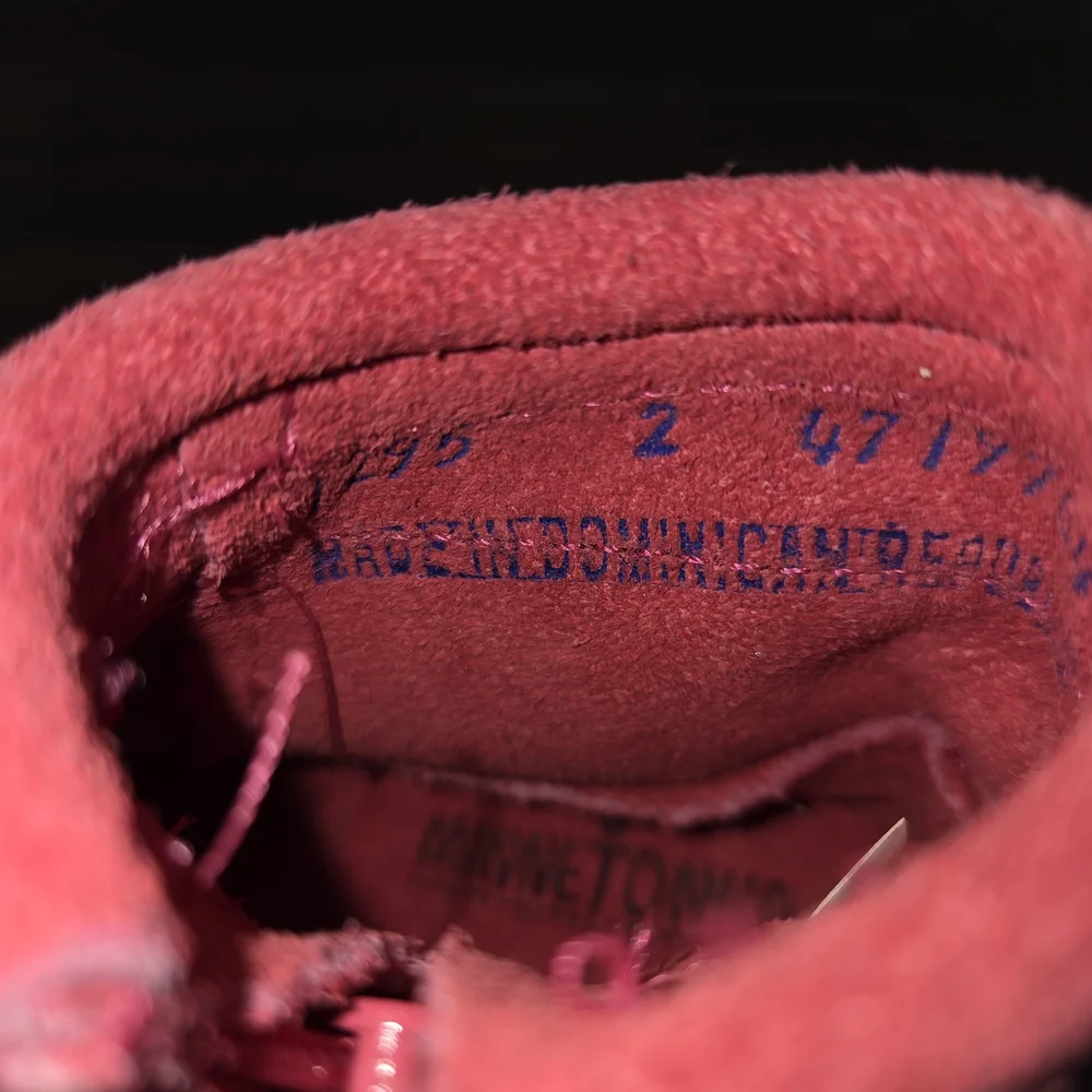 Minnetonka Baby Moccasins Size 2 Infant Pink Suede Leather Booties